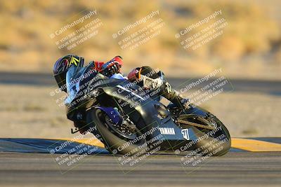 media/Nov-17-2024-CVMA (Sun) [[1fec520723]]/Race 18-Supersport Middleweight/